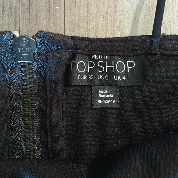 TOPSHOP Lace Bralette - Picture 3 of 3